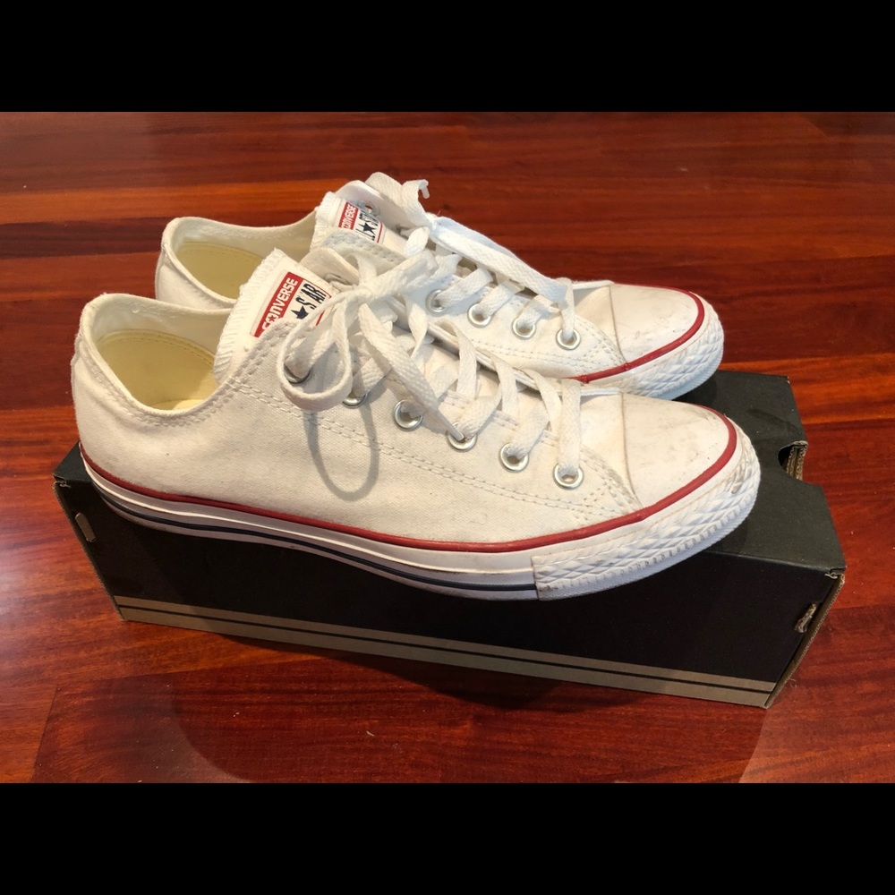 Converse Chuck Taylor Low White Size Mens Size 8.5